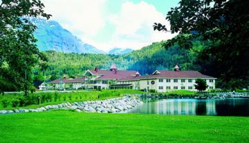 Loenfjord Hotel Exterior photo